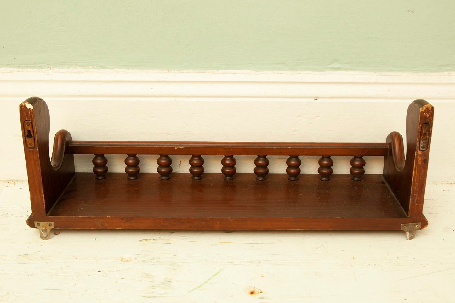 Wall sconce