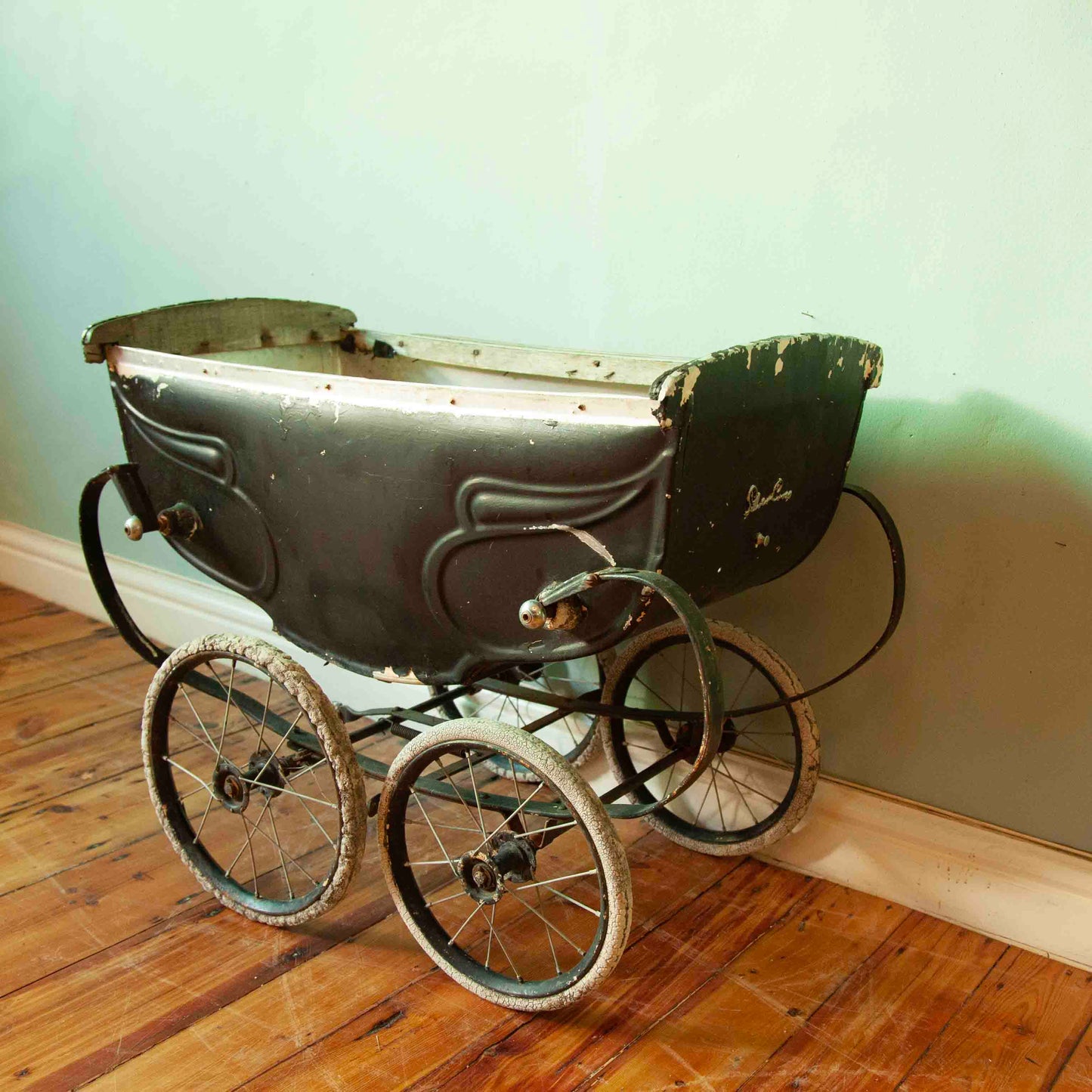 Pram / Planter