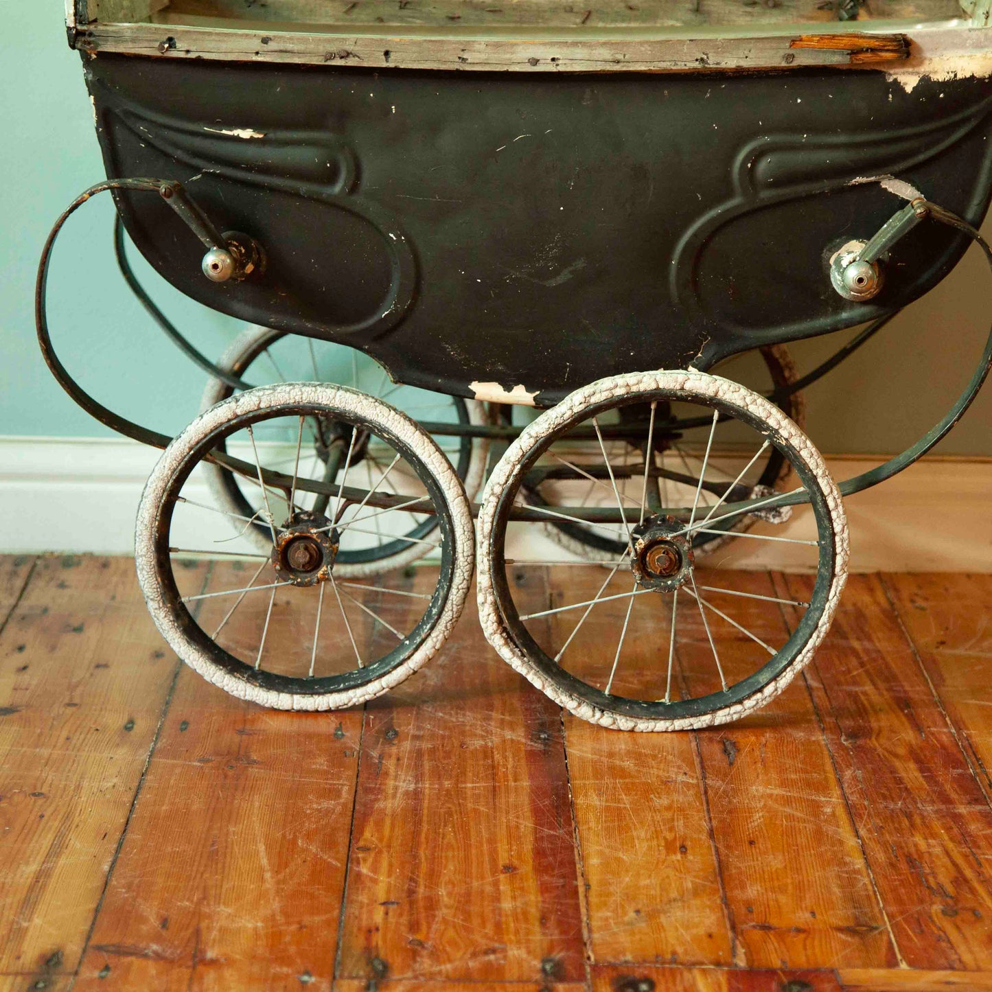 Pram / Planter