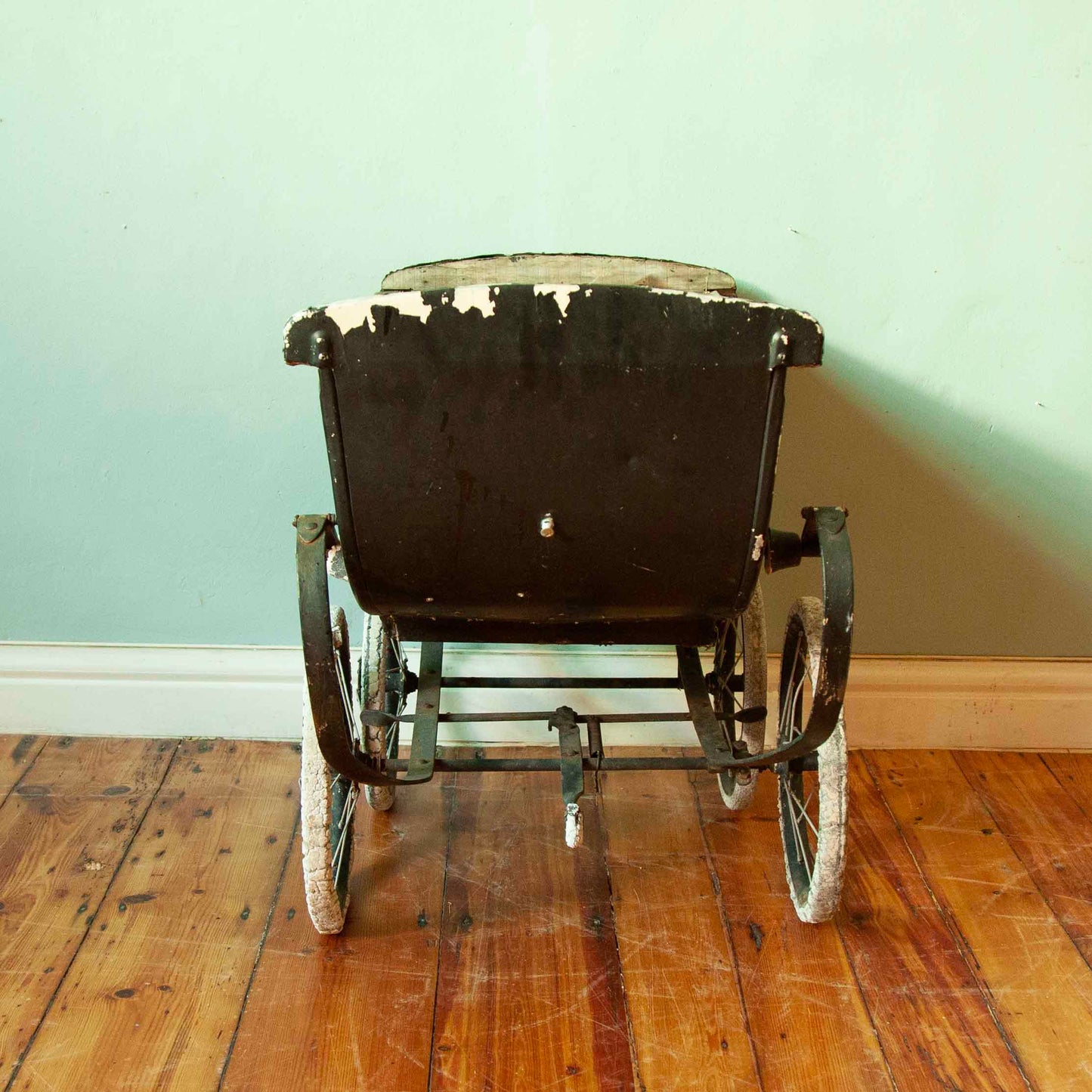 Pram / Planter