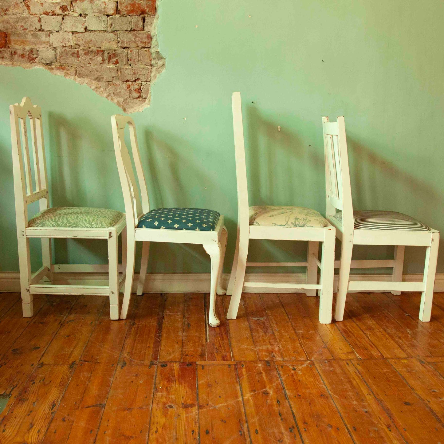 4-Seater Dining Set